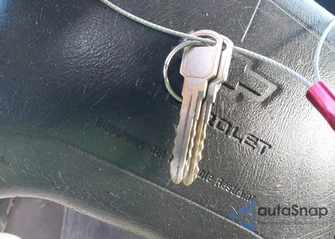 1998 Chevrolet S-10 Ls Fleetside из США, поврежденный, VIN 1GCCS1449WK146727